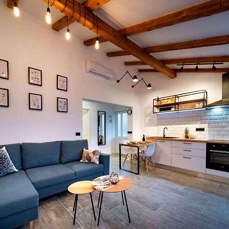 Novouredeni Apartman Marko Mundanije Exteriér fotografie