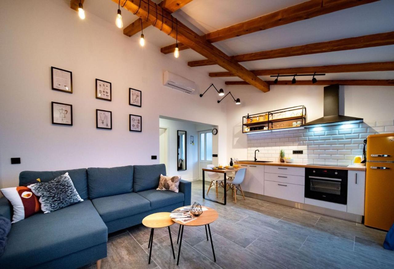 Novouredeni Apartman Marko Mundanije Exteriér fotografie